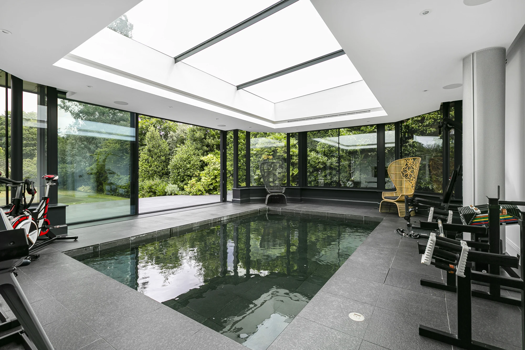 Manor Way — A contemporary addition to a period home